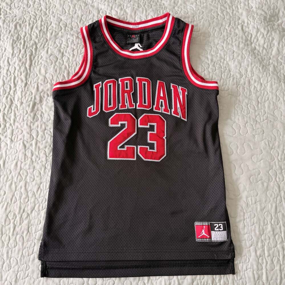 Jordan Boys 23 Jersey Sleeveless Top in Black Youth Size M 10-12
